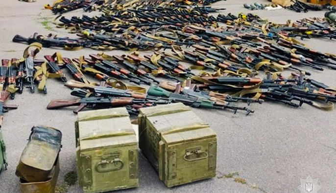 Полиция остановила почти 1000 случаев продажи оружия