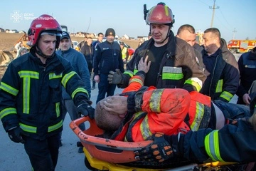 На Тернопільщині через обвал ґрунту загинув чоловік, постраждали рятувальники 