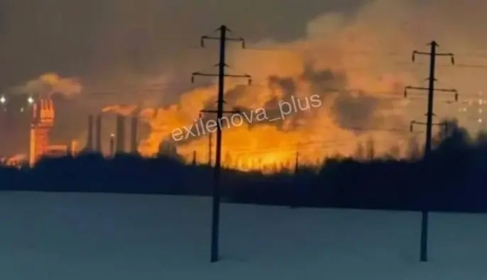 Поврежденный дронами завод в России остановлен до мая - Bloomberg