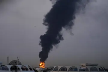 Иран атаковал Израиль и страны Персидского залива после убийства двух чиновников.