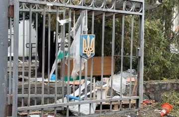 У Сумах російський дрон влучив у будівлю ТЦК: що відомо