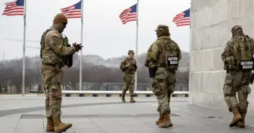 Неизвестные дроны зафиксировали над базой в Вашингтоне, где проживают Рубио и Хегсет