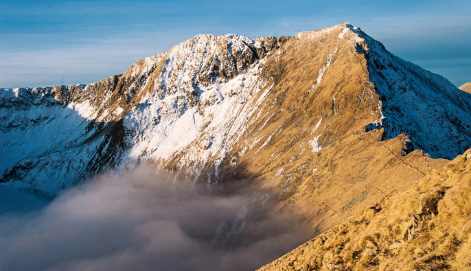 В горах Румынии обнаружили тело 28-летнего украинца