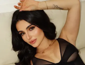 "Палає": Анна Трінчер подихала з надривом у новій пісні про кохання