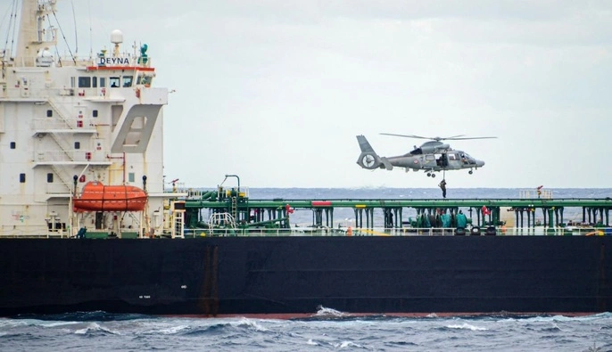 Франция задержала российский танкер 