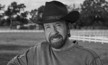 Внезапно умер Чак Норрис: легендарному актеру было 86 лет