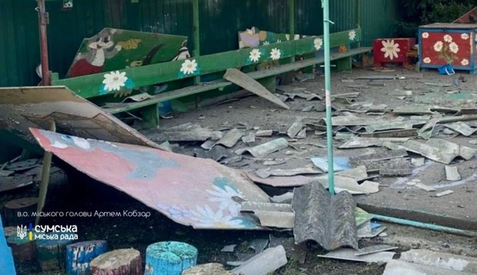Россияне нанесли удар по территории детсада на Сумщине