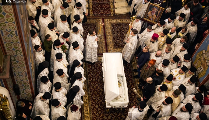 У Києві розпочалося прощання патріархом Філаретом — фото