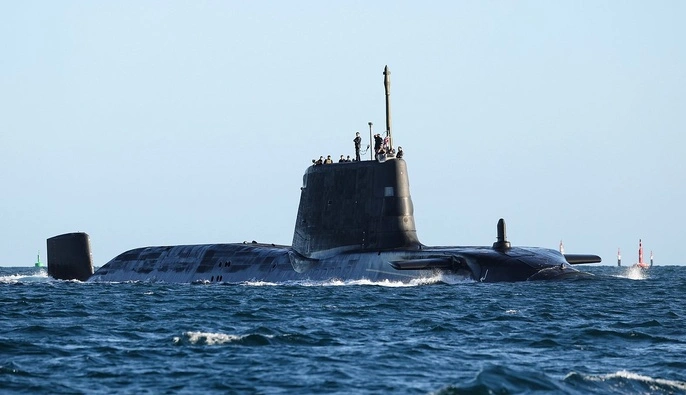 На тлі війни в Ірані Британія направила підводний човен із 