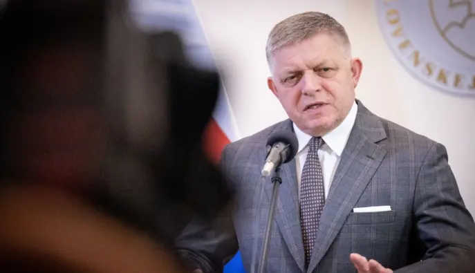 Фицо может заблокировать кредит ЕС для Украины: поддержал позицию Орбана