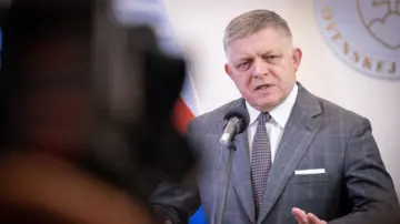 Фицо может заблокировать кредит ЕС для Украины: поддержал позицию Орбана