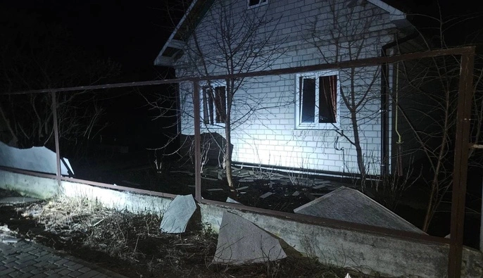 Атака на Бровары: повреждены АЗС, предприятия и частные дома, - полиция