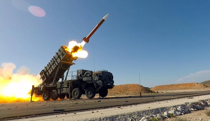 Іранські ракети обійшли системи Patriot під час атак на заводи — Financial Times