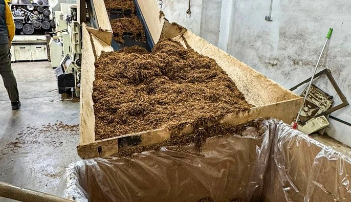 На Буковине разоблачили подпольное производство сигарет с доходом более 1 млрд грн в месяц