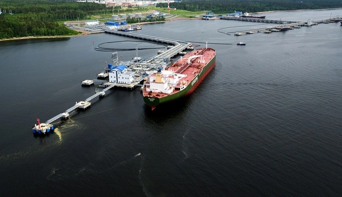 Після атак дронів російський порт Усть-Луга відновив експорт нафти, Приморськ залишається закритим – Reuters 