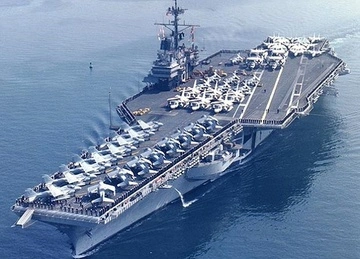 Після пожежі на борту найбільший авіаносець США вийшов із зони операцій на Близькому Сході