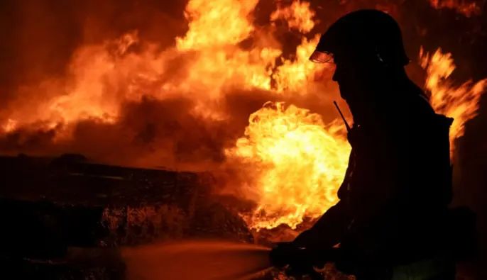 РФ вдарила по автобусній зупинці та інфраструктурі на Одещині: є поранені