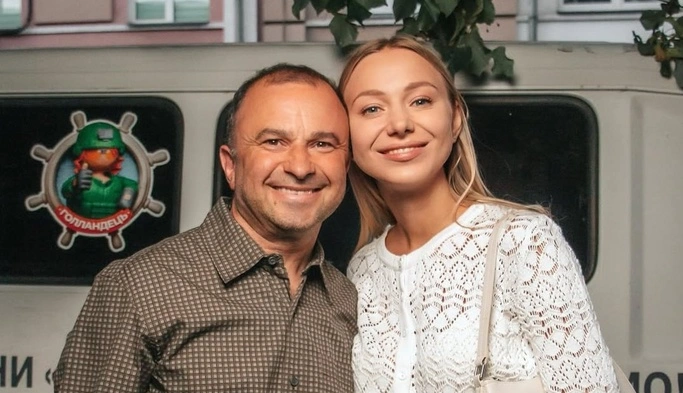 "Должны говорить открыто": Виктор Павлик поддержал жену в скандале с Дворцом "Украина"