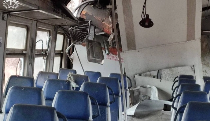 На Харківщині ворожий дрон влучив у електропотяг – загинув пасажир