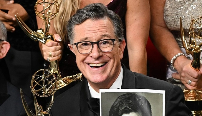 Комик Стивен Колберт создаст сценарий для нового фильма во вселенной "Властелин колец"