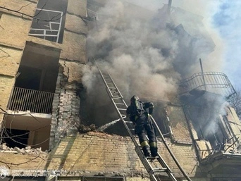 Росіяни атакували Дніпро: пошкоджено багатоповерхівку, є поранені