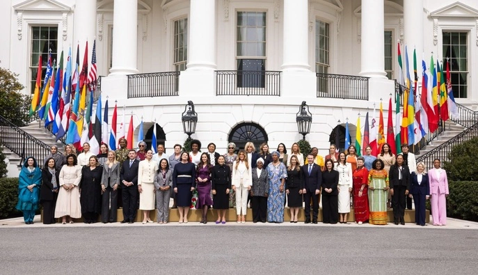 Костюм українського бренду та символічна брошка: образ Олени Зеленської у Білому домі