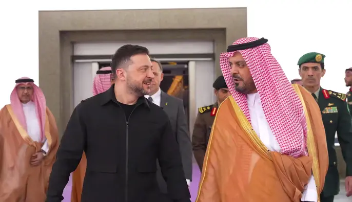Зеленский прибыл в Саудовскую Аравию