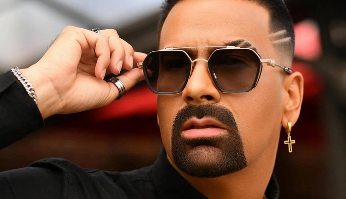 Амадора Лопеса остановили работники ТЦК в Чернигове: хореограф оказался в базе розыска