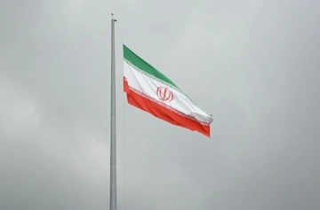 Иран не просил у США о 10-дневной остановке ударов по энергетике — WSJ