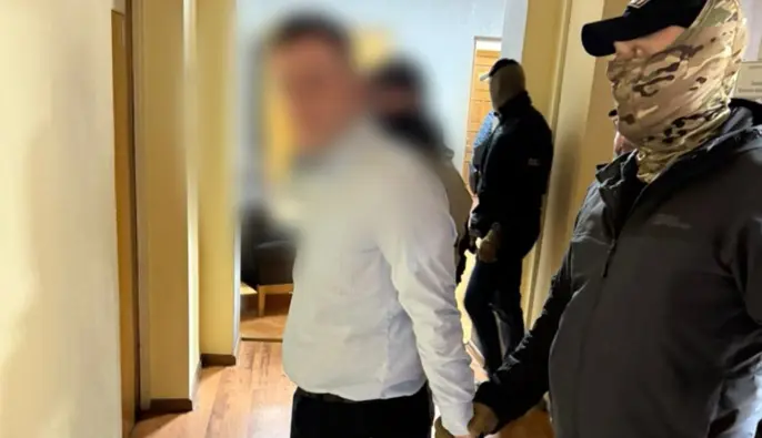 Требовали от бизнесмена $50 тысяч: на Киевщине разоблачили двух прокуроров