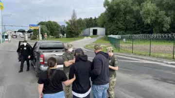 Чоловіків, яких депортували зі США, відразу ж мобілізували в Україні, – CNN