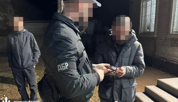 На Волині ДБР затримало посадовця ТЦК за мобілізацію 60-річного чоловіка і застосування насильства