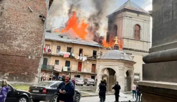 Обстріл будинку у Львові: Садовий розповів, коли люди зможуть повернутися у квартири 