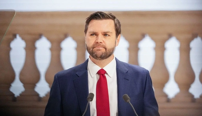 США ещё некоторое время будут продолжать войну с Ираном — Венс