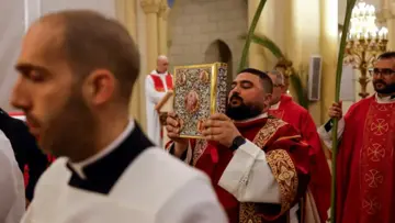 В Иерусалиме полиция заблокировала вход патриарха в Храм Гроба Господня