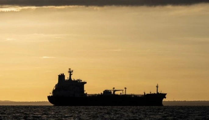 Через Ормузьку протоку пройшов танкер із саудівською нафтою — Bloomberg