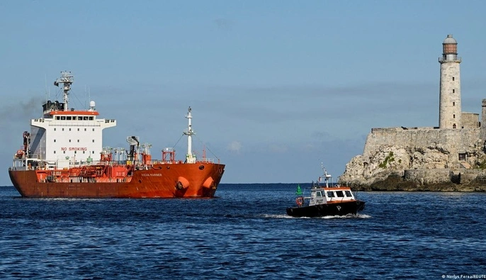 WP: США разрешат российскому танкеру с нефтью добраться до Кубы, несмотря на давление