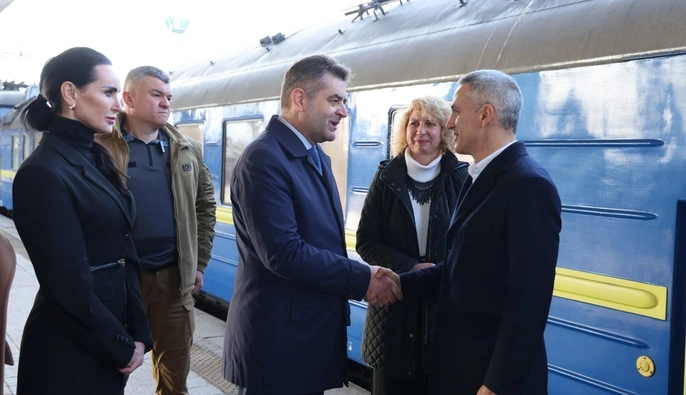 До Києва прибули тимчасовий прем'єр Болгарії і міністри уряду