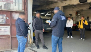 ДБР затримало начальника Чернівецького військового госпіталю, а також двох військовослужбовців, які замість служби працювали на цивільних роботах