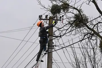 7 областей України залишаються без електропостачання через обстріли РФ