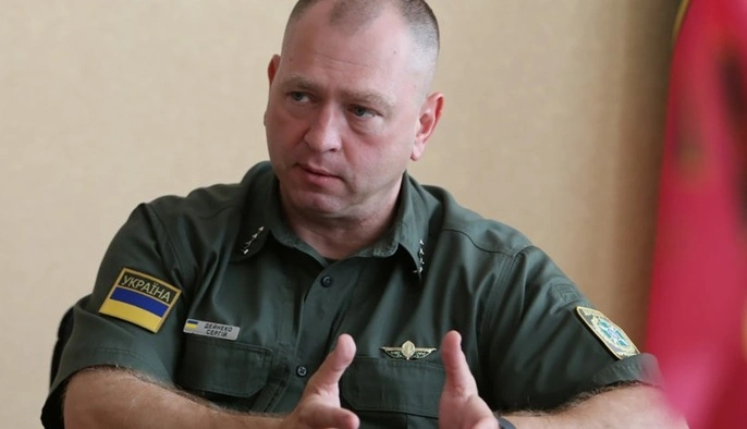 Взяточничество в ГПСУ: суд продлил меру пресечения экс-главе Дейнеко