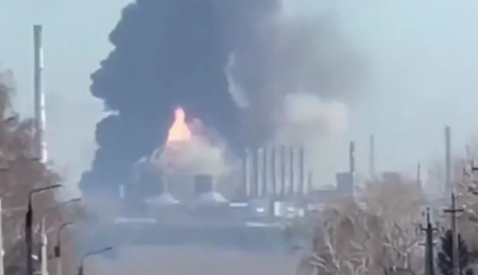 На хімзаводі у російському Нижньокамську стався вибух: одна людина загинула, 55 постраждали 