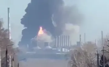 На химзаводе в российском Нижнекамске произошел взрыв: один человек погиб, 55 пострадали