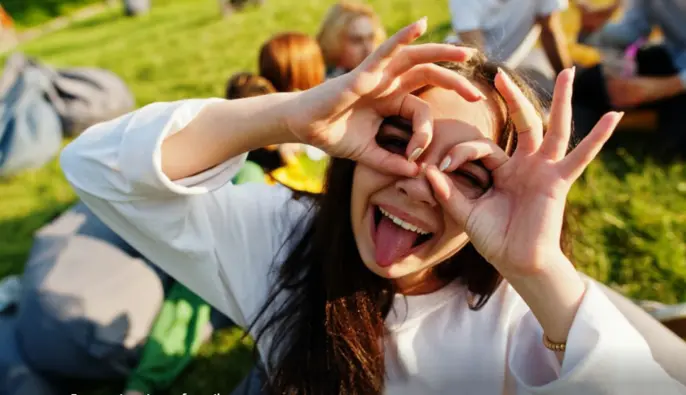 1 квітня – День сміху: прикольні привітання і смішні листівки до свята