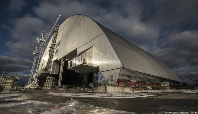 Ремонт саркофага ЧАЭС после российского удара обойдется в 500 млн евро: эксперт рассказал детали