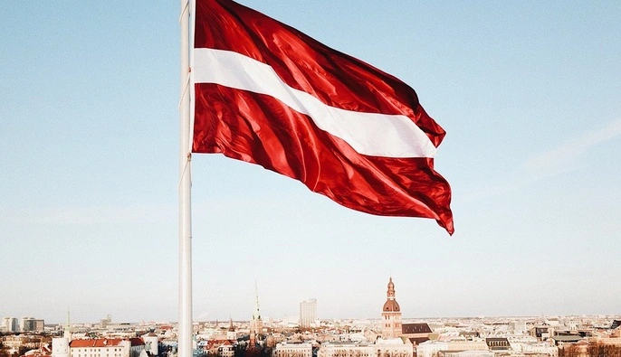 Латвія припинила постачання руди в Росію, зберігши експорт алкоголю — ЗМІ