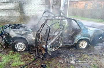 Россияне атаковали дроном гражданское авто в Никополе: есть раненые