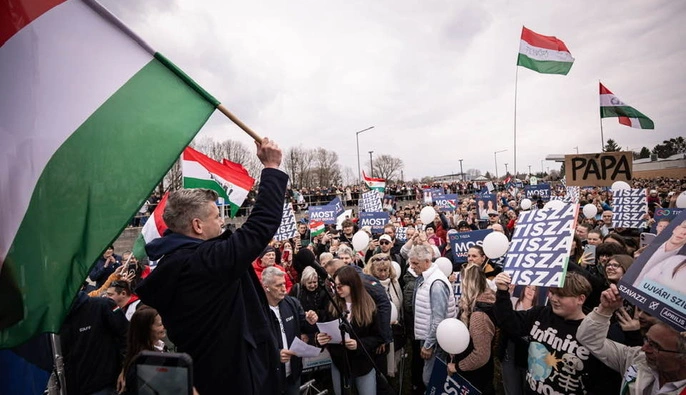 Выборы в Венгрии: преимущество оппозиционной 