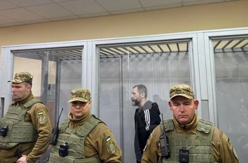 Підозрюваному у вбивстві Парубія продовжили арешт на 60 діб