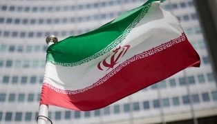 Іран вибірково блокує судна в Ормузькій протоці: експерт пояснив тактику